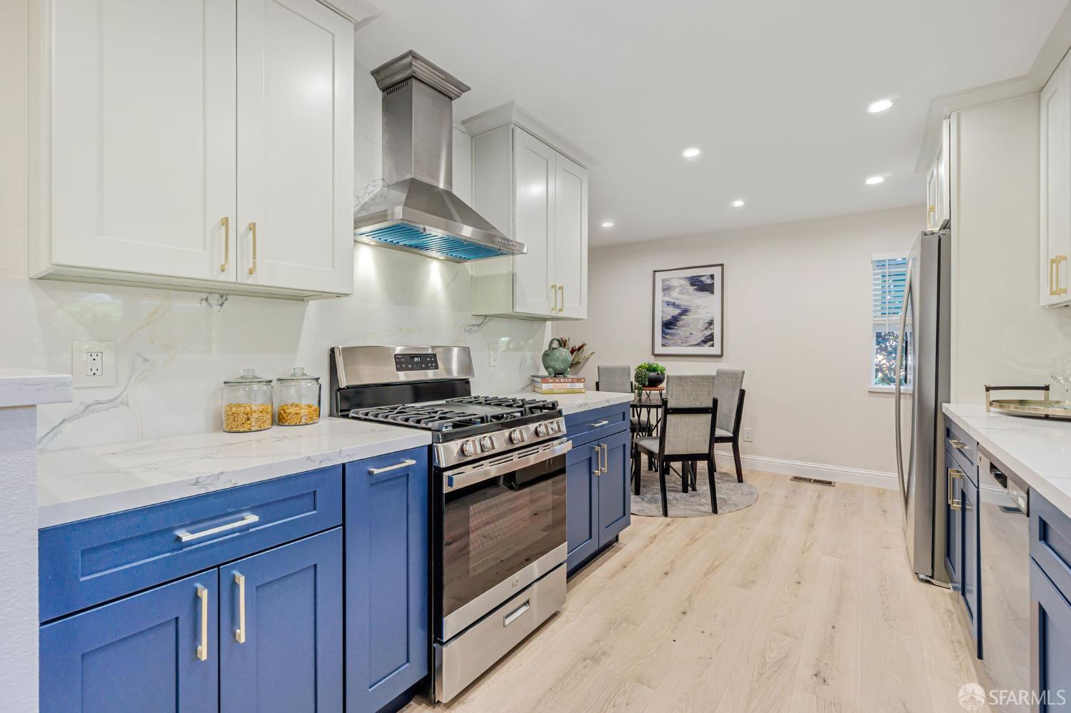 Detail Gallery Image 3 of 46 For 2017 Morello Ave, Pleasant Hill,  CA 94523 - 4 Beds | 2/1 Baths