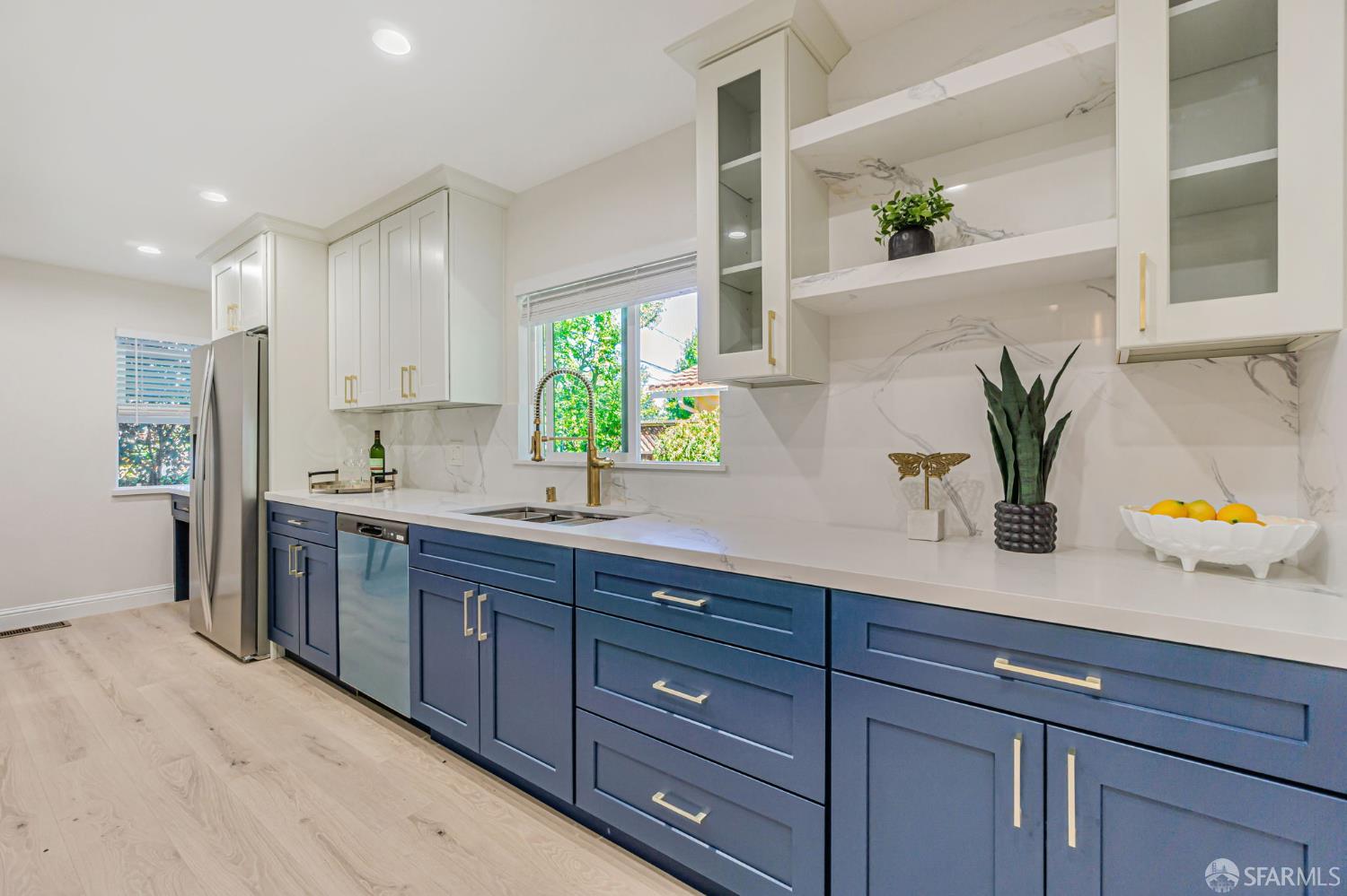 Detail Gallery Image 4 of 46 For 2017 Morello Ave, Pleasant Hill,  CA 94523 - 4 Beds | 2/1 Baths