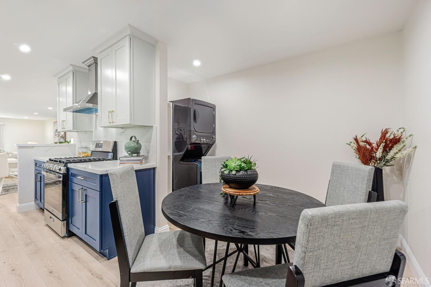 Detail Gallery Image 13 of 46 For 2017 Morello Ave, Pleasant Hill,  CA 94523 - 4 Beds | 2/1 Baths