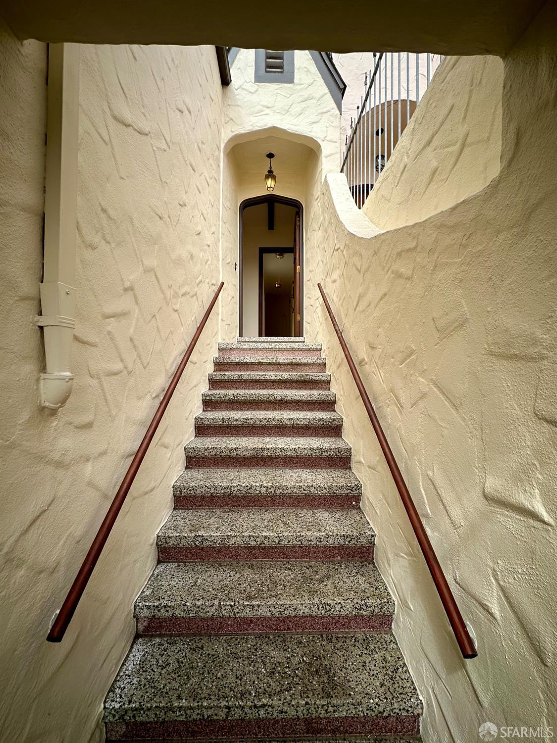 Detail Gallery Image 5 of 46 For 1599 35th Ave, San Francisco,  CA 94122 - 3 Beds | 2/1 Baths