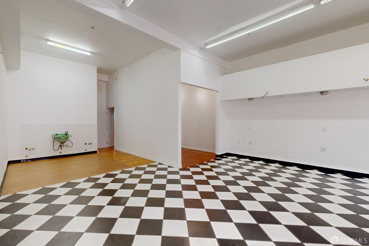 Detail Gallery Image 7 of 17 For 693 Monterey Blvd, San Francisco,  CA 94127 - – Beds | – Baths