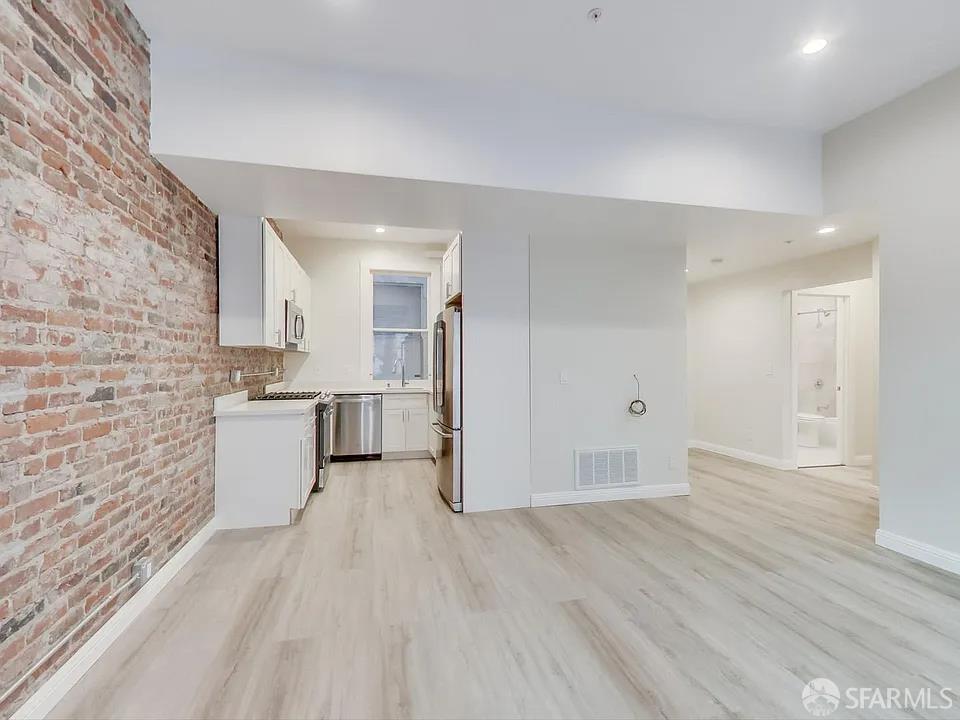Detail Gallery Image 4 of 14 For 124 Waverly Pl, San Francisco,  CA 94108 - – Beds | – Baths