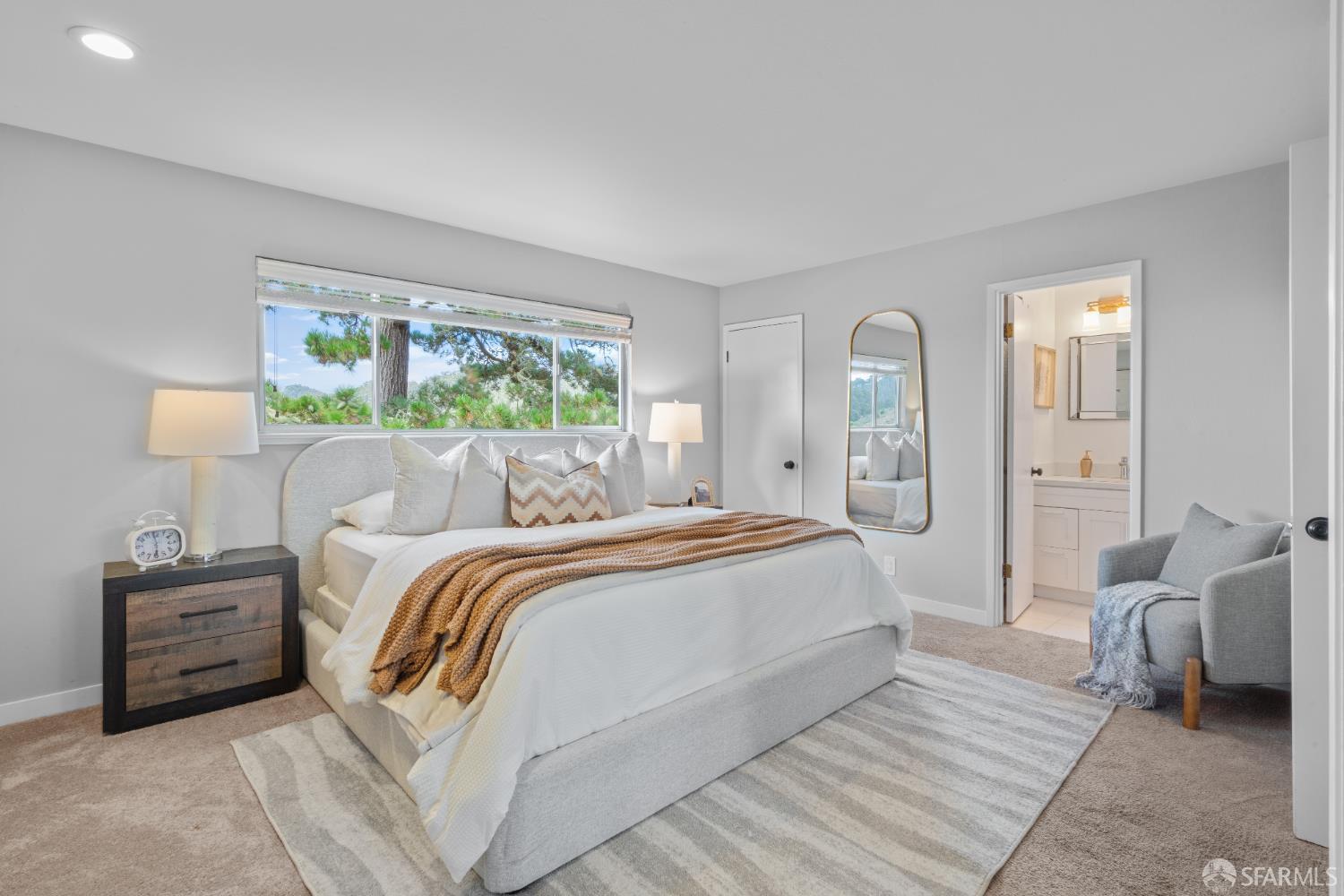 Detail Gallery Image 20 of 93 For 1669 Higgins Way, Pacifica,  CA 94044 - 5 Beds | 3 Baths