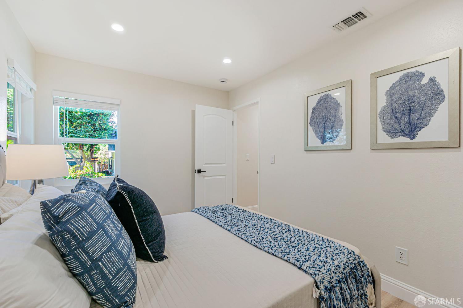 Detail Gallery Image 27 of 46 For 2017 Morello Ave, Pleasant Hill,  CA 94523 - 4 Beds | 2/1 Baths
