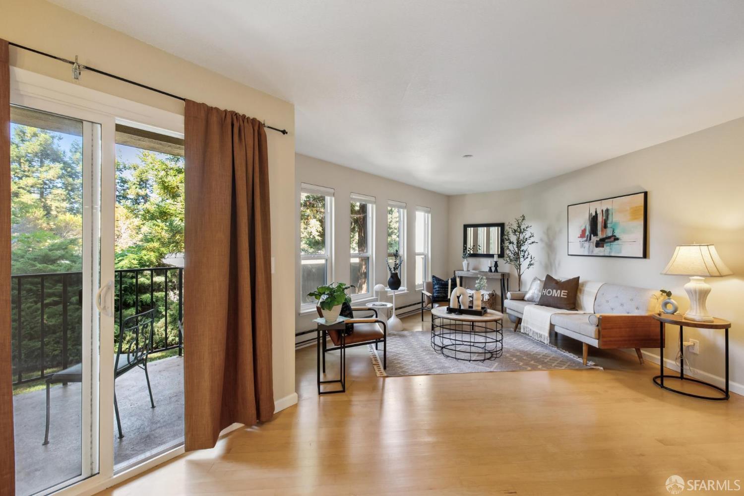 Detail Gallery Image 3 of 40 For 1910 Barrymore Cmn #C,  Fremont,  CA 94538 - 2 Beds | 1 Baths