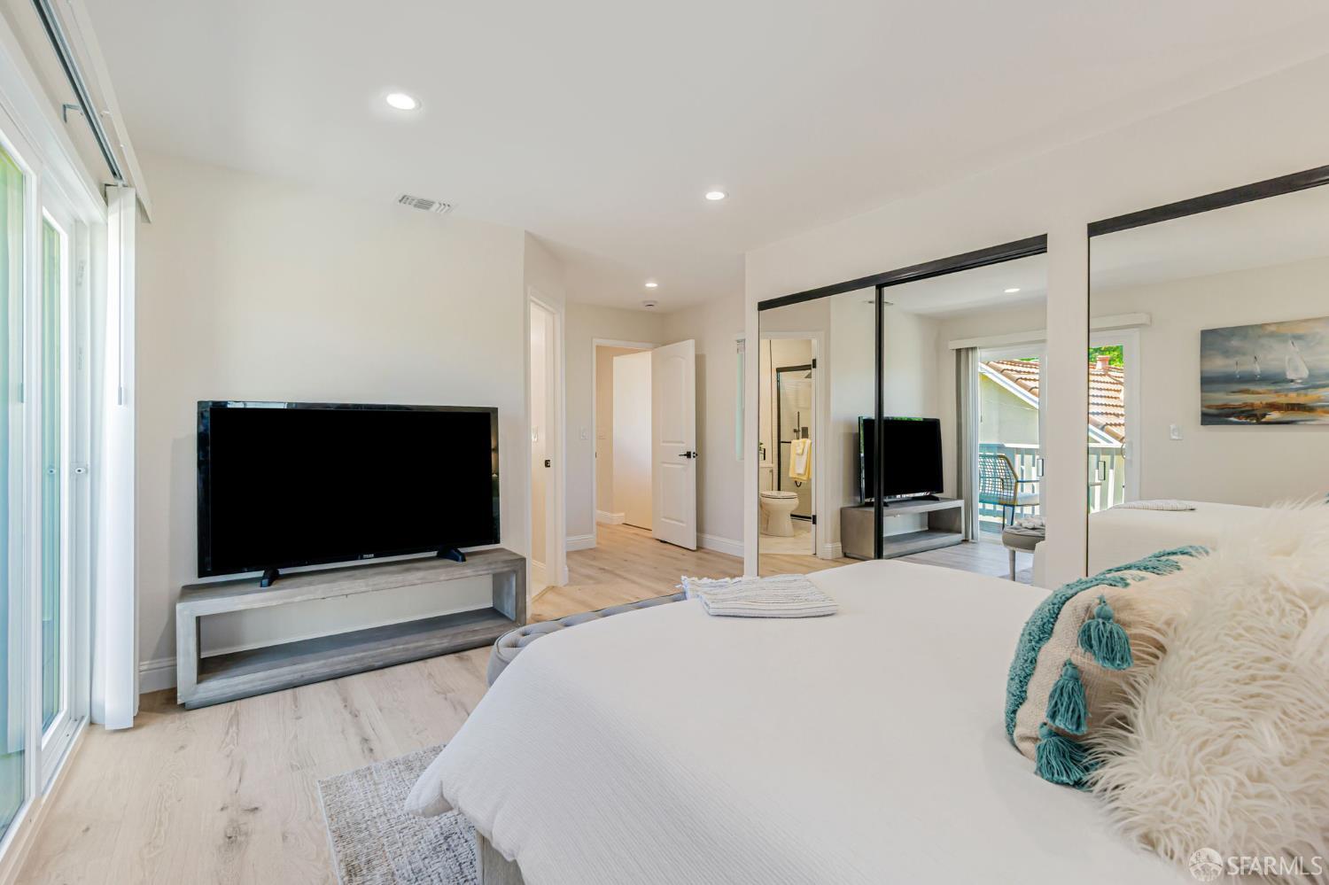 Detail Gallery Image 22 of 46 For 2017 Morello Ave, Pleasant Hill,  CA 94523 - 4 Beds | 2/1 Baths