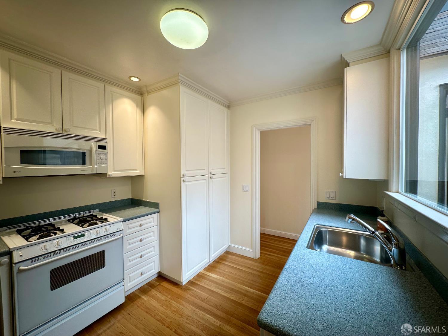 Detail Gallery Image 42 of 46 For 1599 35th Ave, San Francisco,  CA 94122 - 3 Beds | 2/1 Baths