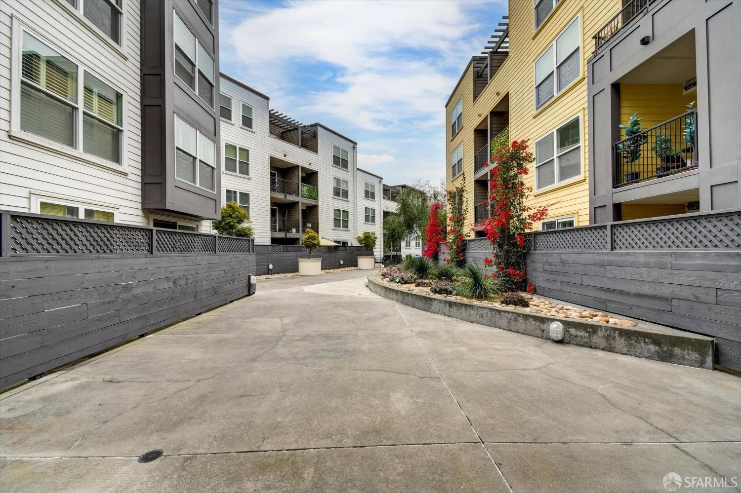 Detail Gallery Image 28 of 34 For 8400 Oceanview Ter #210,  San Francisco,  CA 94132 - 1 Beds | 1 Baths
