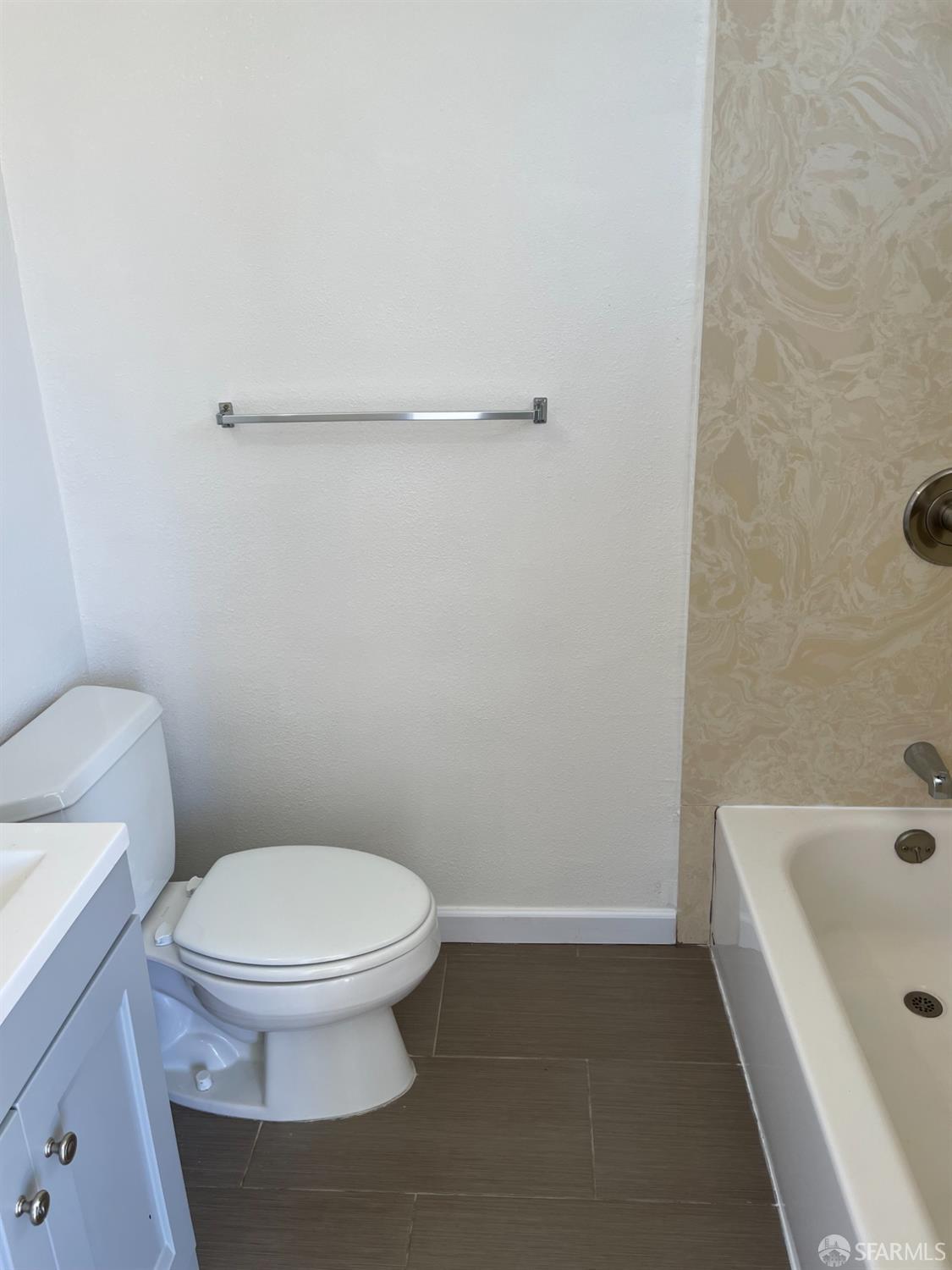 Detail Gallery Image 12 of 20 For 1902 Dunn Ave, Richmond,  CA 94801 - 2 Beds | 2 Baths