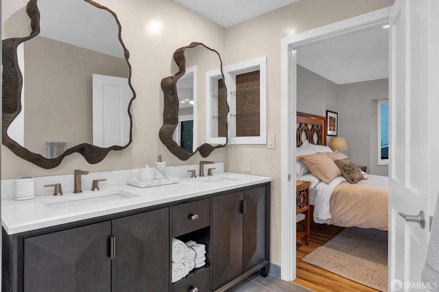 Detail Gallery Image 11 of 68 For 1847 Grant Ave #3,  San Francisco,  CA 94133 - 2 Beds | 2 Baths