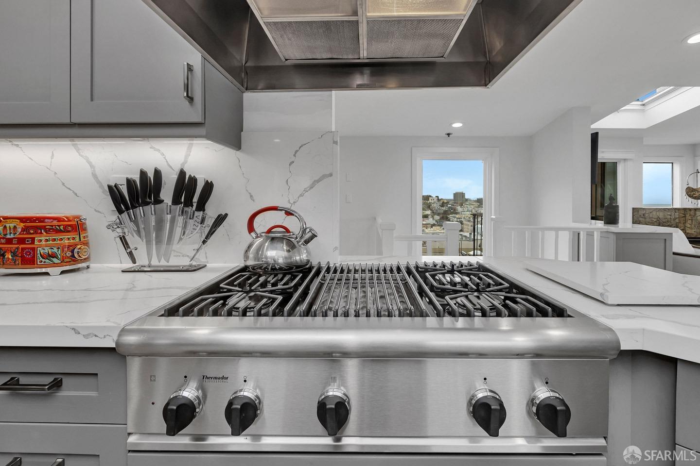 Detail Gallery Image 38 of 68 For 1847 Grant Ave #3,  San Francisco,  CA 94133 - 2 Beds | 2 Baths