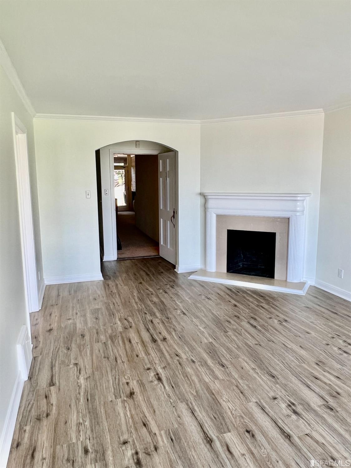 Detail Gallery Image 2 of 10 For 732 Francisco St, San Francisco,  CA 94133 - 1 Beds | 1 Baths