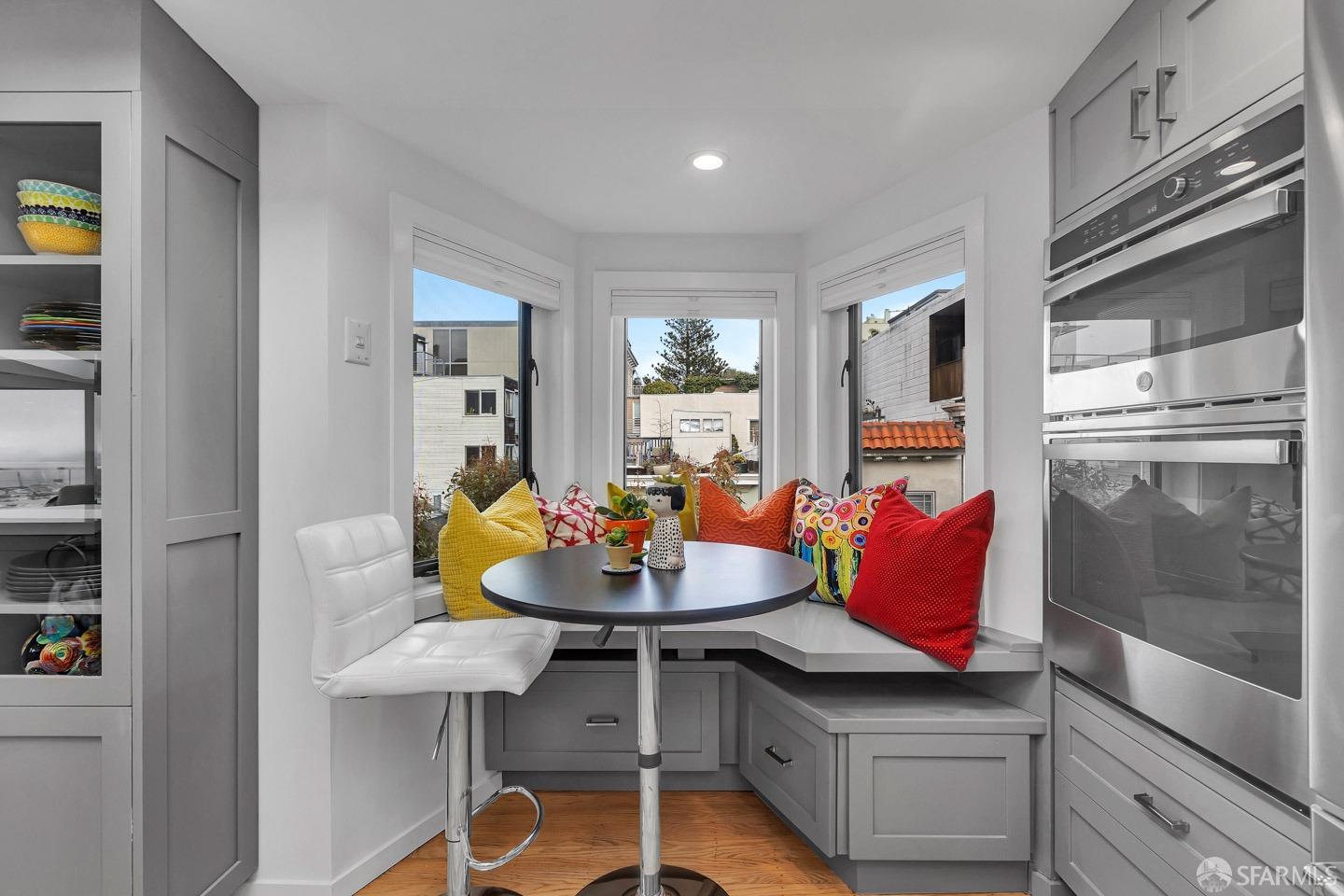Detail Gallery Image 3 of 68 For 1847 Grant Ave #3,  San Francisco,  CA 94133 - 2 Beds | 2 Baths