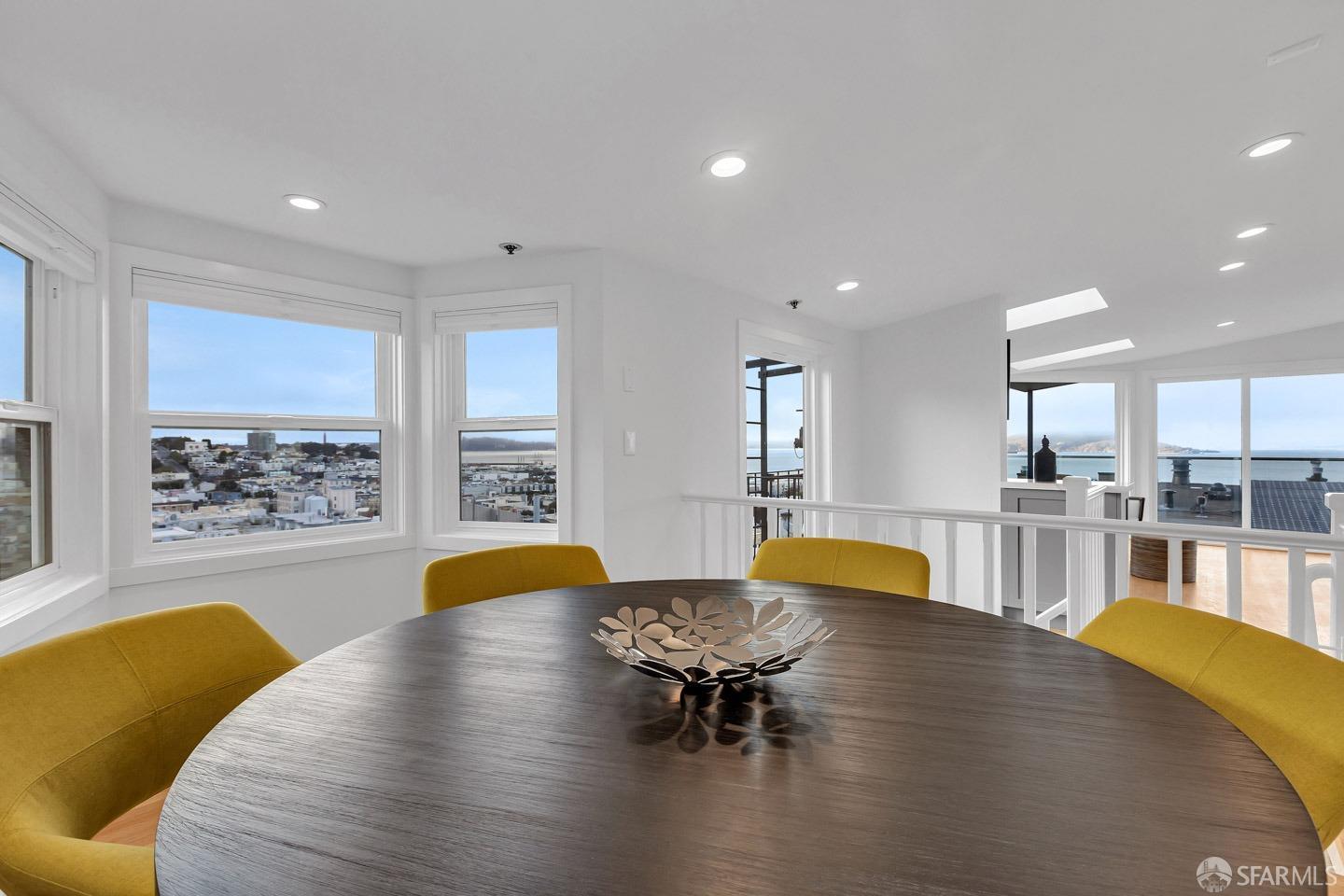 Detail Gallery Image 14 of 68 For 1847 Grant Ave #3,  San Francisco,  CA 94133 - 2 Beds | 2 Baths