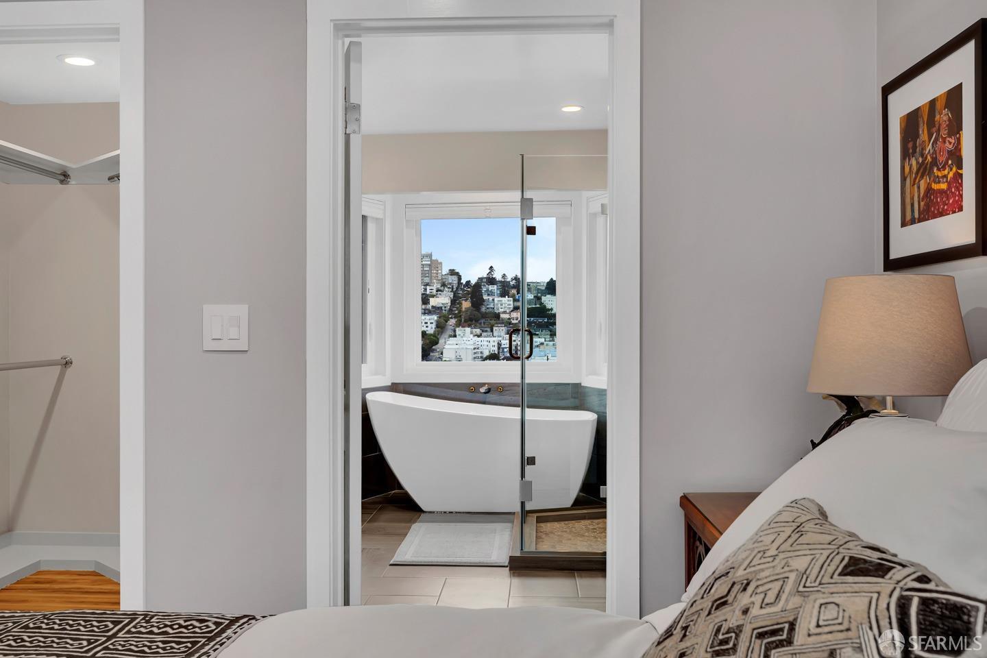 Detail Gallery Image 46 of 68 For 1847 Grant Ave #3,  San Francisco,  CA 94133 - 2 Beds | 2 Baths