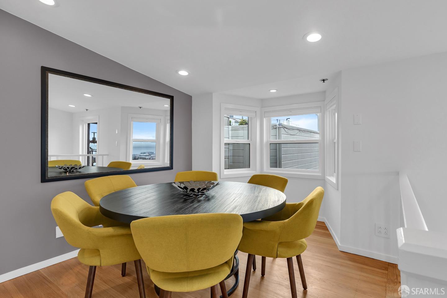 Detail Gallery Image 13 of 68 For 1847 Grant Ave #3,  San Francisco,  CA 94133 - 2 Beds | 2 Baths