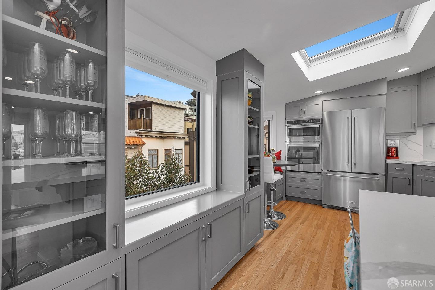 Detail Gallery Image 58 of 68 For 1847 Grant Ave #3,  San Francisco,  CA 94133 - 2 Beds | 2 Baths