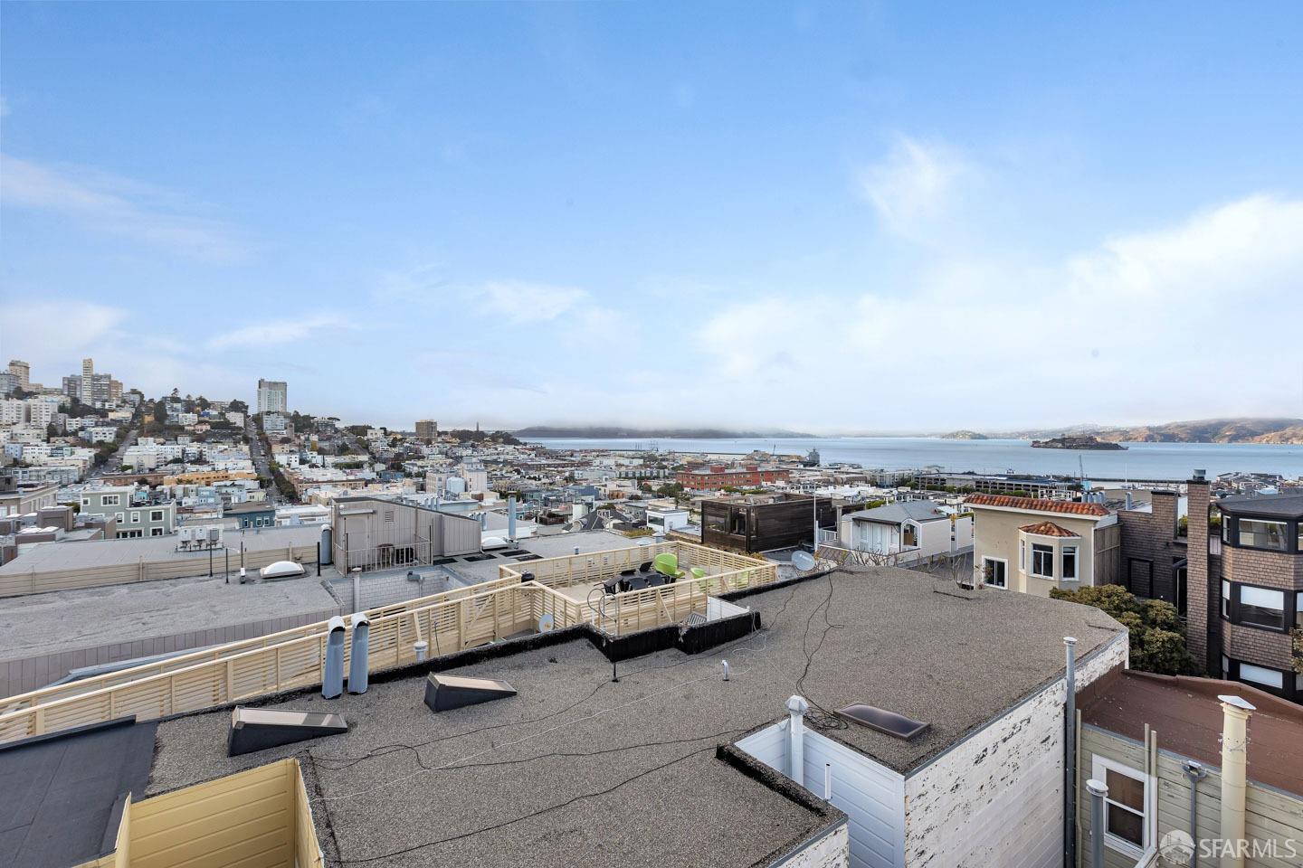 Detail Gallery Image 28 of 68 For 1847 Grant Ave #3,  San Francisco,  CA 94133 - 2 Beds | 2 Baths