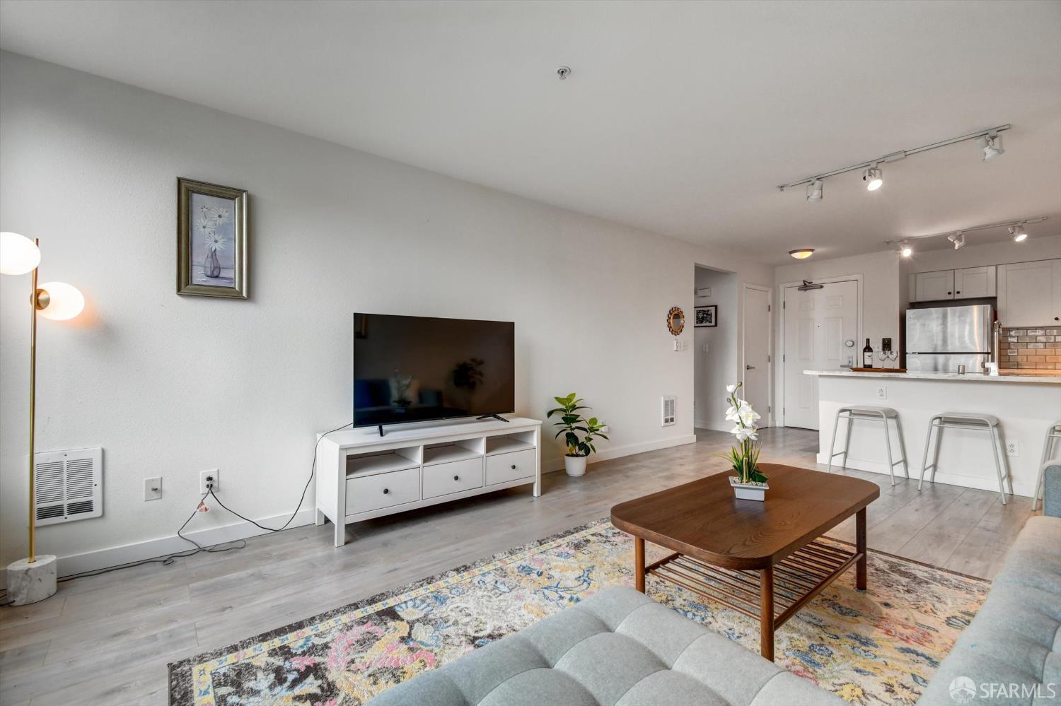 Detail Gallery Image 14 of 34 For 8400 Oceanview Ter #210,  San Francisco,  CA 94132 - 1 Beds | 1 Baths