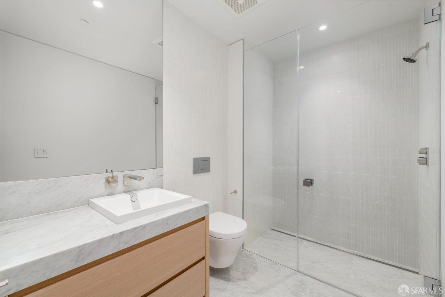 Detail Gallery Image 19 of 38 For 1 Steuart Ln #1005,  San Francisco,  CA 94105 - 2 Beds | 2/1 Baths