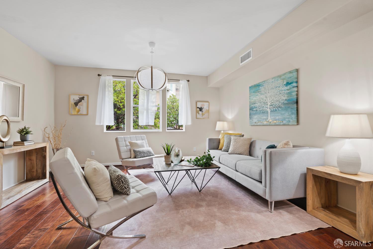 Detail Gallery Image 12 of 45 For 219 E Crystal Cove Ter, San Francisco,  CA 94134 - 4 Beds | 4 Baths