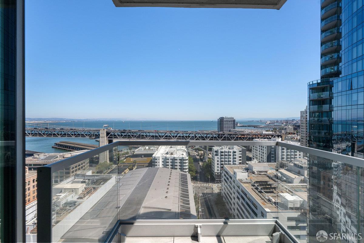 Detail Gallery Image 10 of 49 For 301 Main St 24f,  San Francisco,  CA 94105 - 2 Beds | 2 Baths