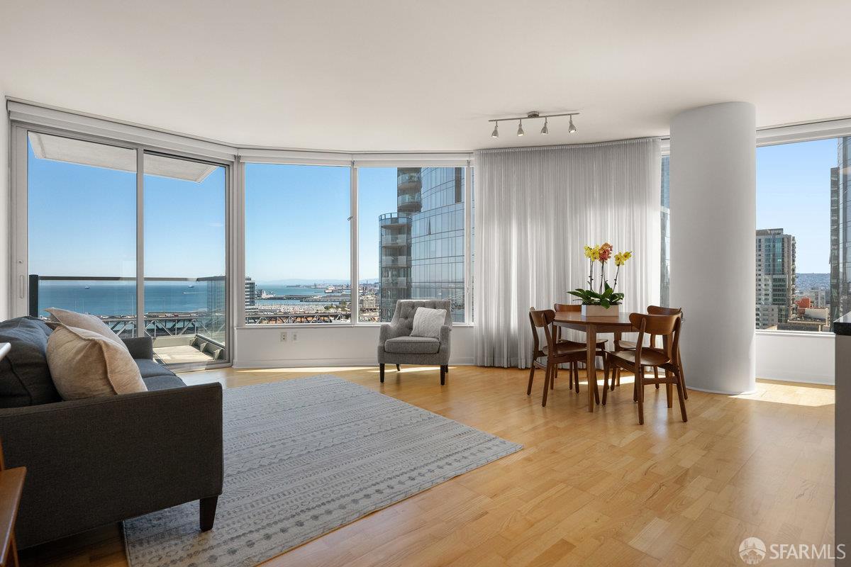 Detail Gallery Image 2 of 49 For 301 Main St 24f,  San Francisco,  CA 94105 - 2 Beds | 2 Baths