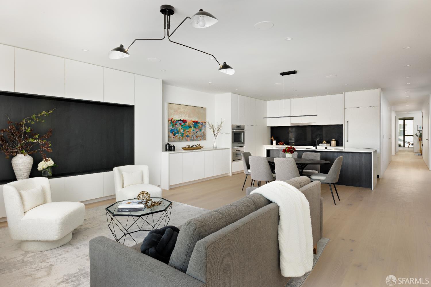 Photo #2: 425020903 Listing 