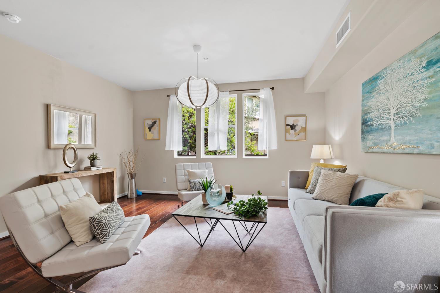 Detail Gallery Image 2 of 45 For 219 E Crystal Cove Ter, San Francisco,  CA 94134 - 4 Beds | 4 Baths