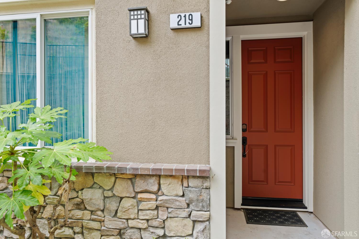 Detail Gallery Image 33 of 45 For 219 E Crystal Cove Ter, San Francisco,  CA 94134 - 4 Beds | 4 Baths