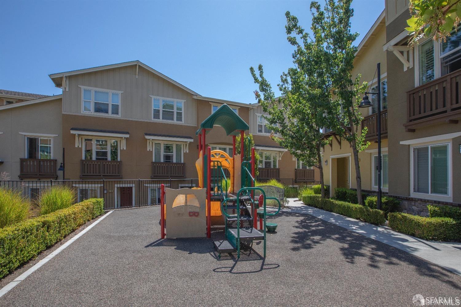 Detail Gallery Image 45 of 45 For 219 E Crystal Cove Ter, San Francisco,  CA 94134 - 4 Beds | 4 Baths