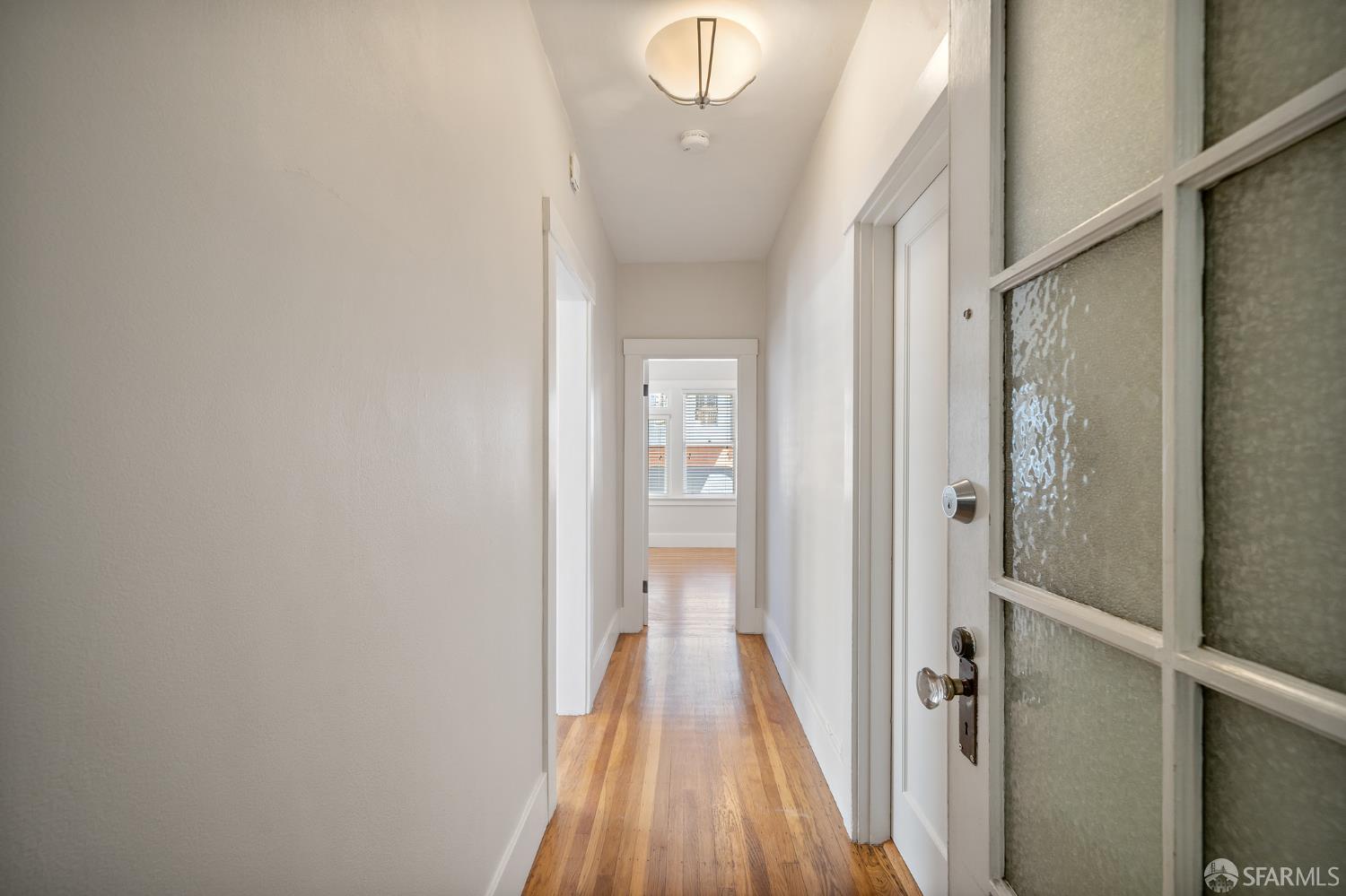 Detail Gallery Image 3 of 14 For 1375 Sacramento St #1,  San Francisco,  CA 94109 - 2 Beds | 1 Baths