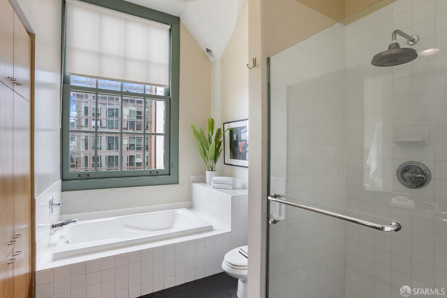 Detail Gallery Image 40 of 47 For 151 Alice B. Toklas Pl #506,  San Francisco,  CA 94109 - 2 Beds | 2 Baths
