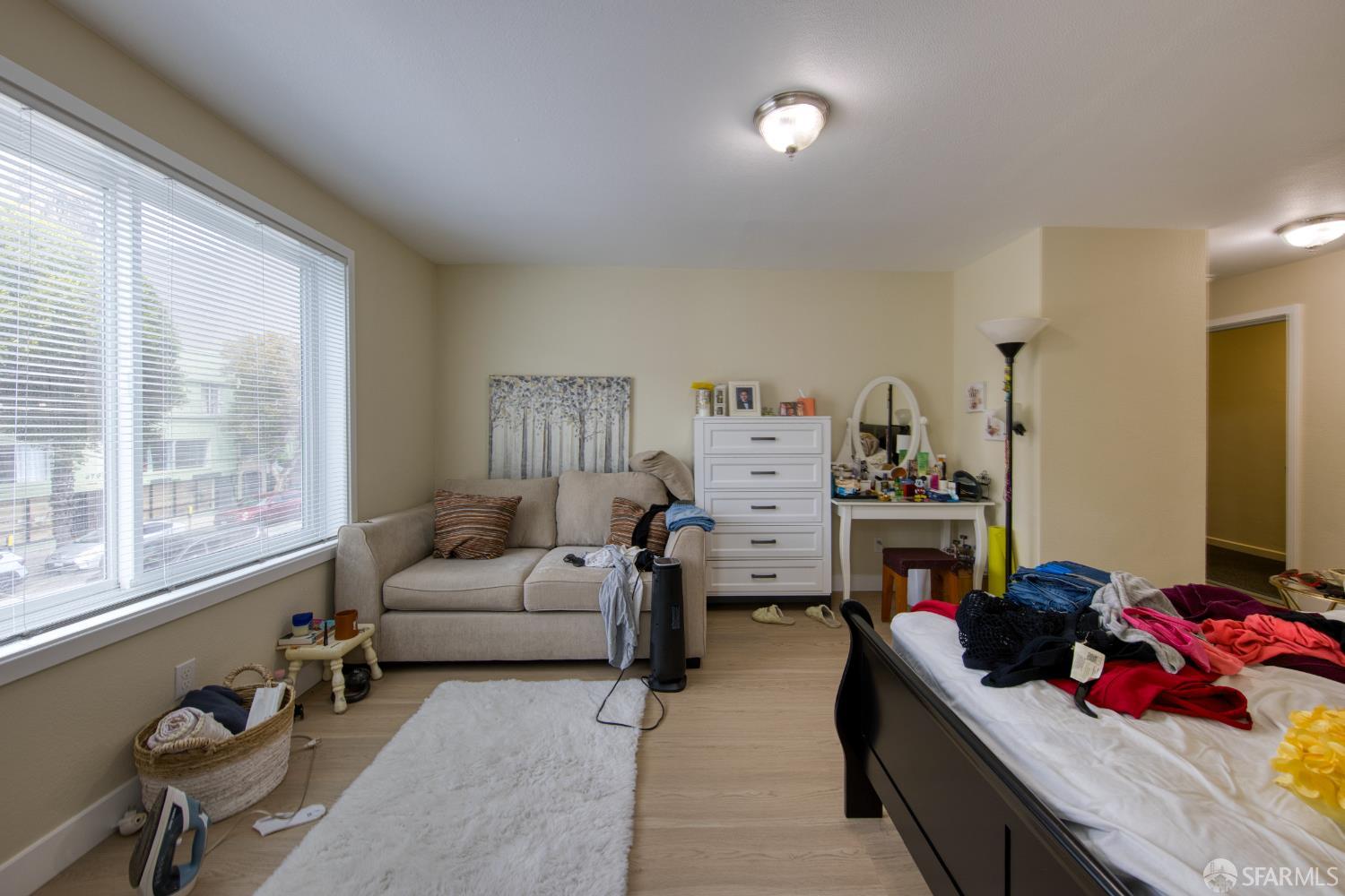 Detail Gallery Image 11 of 17 For 1 Russia Ave, San Francisco,  CA 94112 - – Beds | – Baths