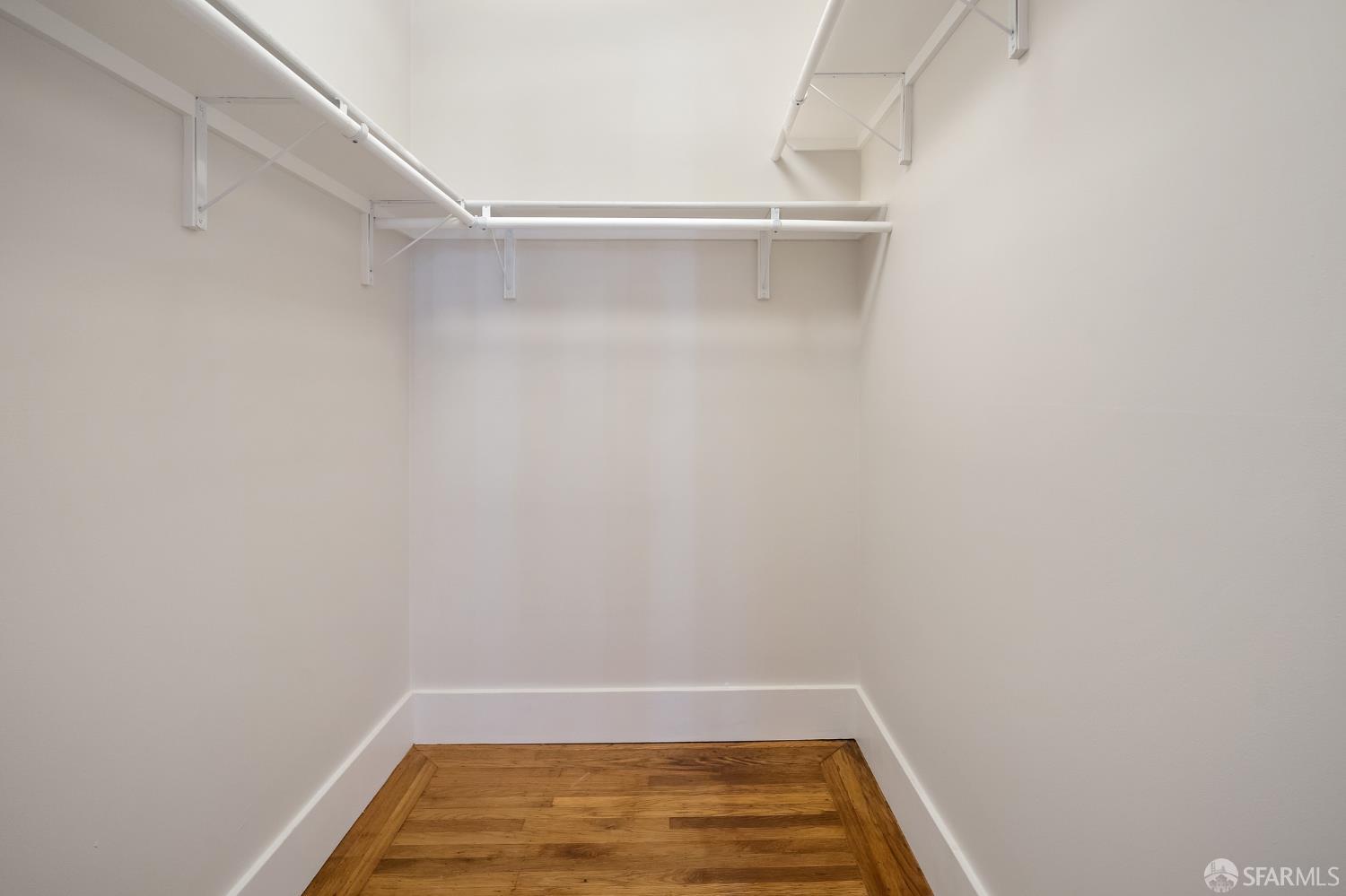 Detail Gallery Image 13 of 14 For 1375 Sacramento St #1,  San Francisco,  CA 94109 - 2 Beds | 1 Baths