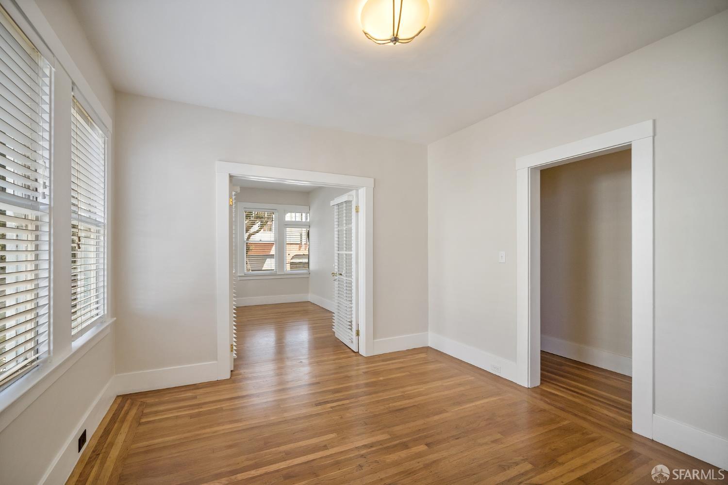 Detail Gallery Image 8 of 14 For 1375 Sacramento St #1,  San Francisco,  CA 94109 - 2 Beds | 1 Baths