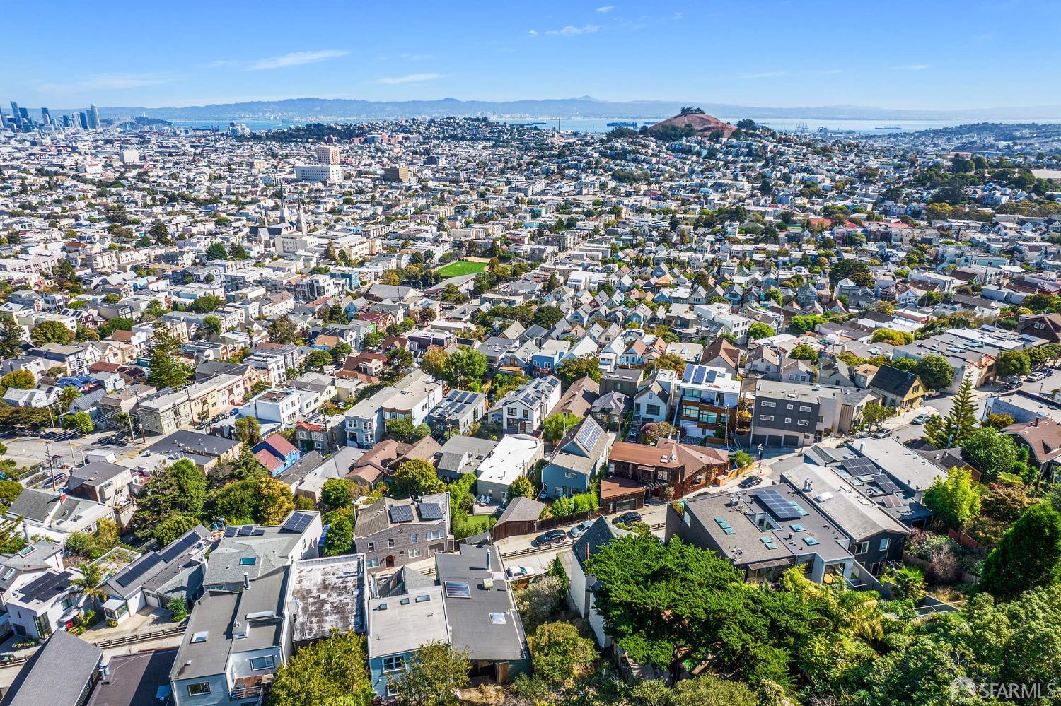 Detail Gallery Image 5 of 8 For 62 Laidley St, San Francisco,  CA 94131 - – Beds | – Baths