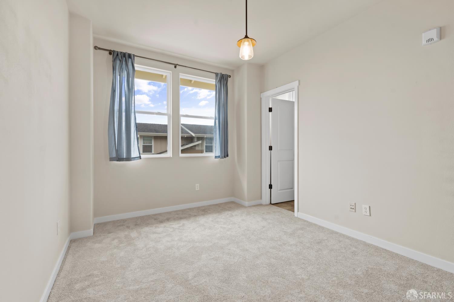 Detail Gallery Image 22 of 45 For 219 E Crystal Cove Ter, San Francisco,  CA 94134 - 4 Beds | 4 Baths