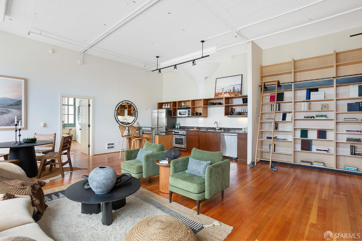 Detail Gallery Image 11 of 47 For 151 Alice B. Toklas Pl #506,  San Francisco,  CA 94109 - 2 Beds | 2 Baths