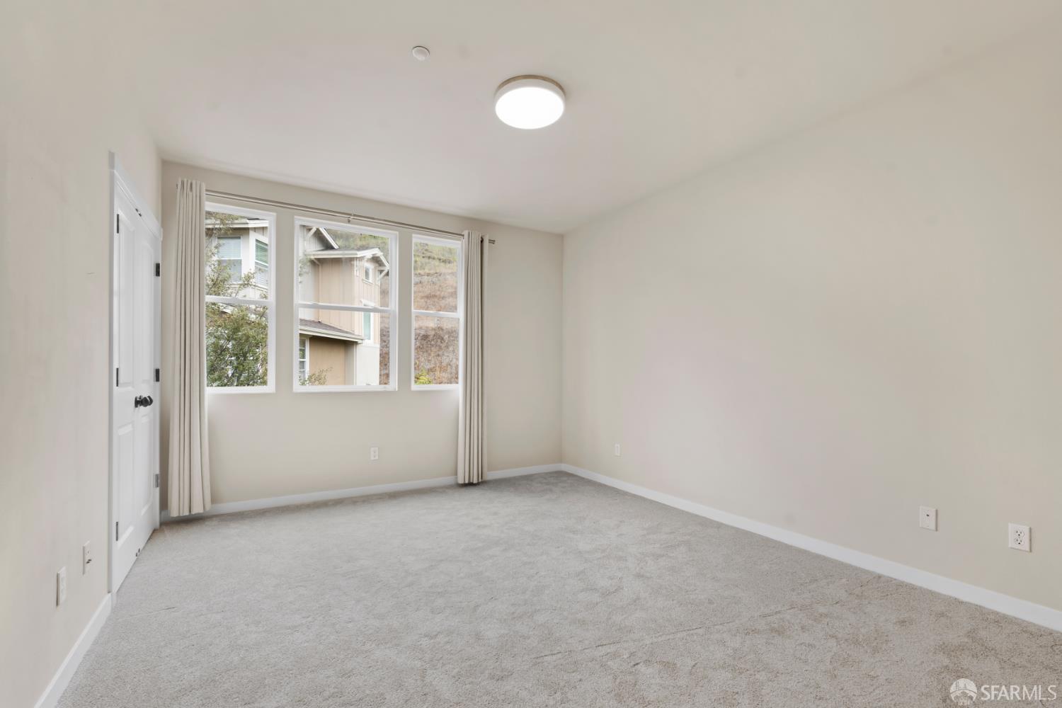 Detail Gallery Image 28 of 45 For 219 E Crystal Cove Ter, San Francisco,  CA 94134 - 4 Beds | 4 Baths