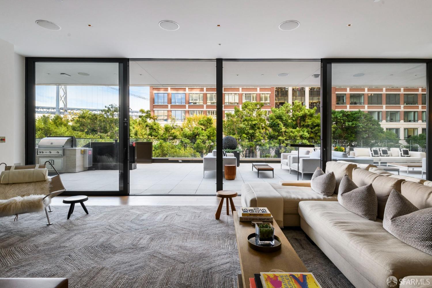 Detail Gallery Image 30 of 38 For 1 Steuart Ln #1005,  San Francisco,  CA 94105 - 2 Beds | 2/1 Baths