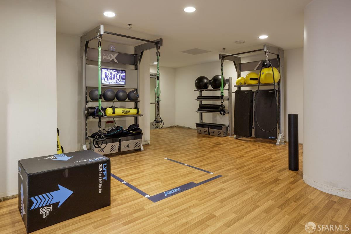Detail Gallery Image 33 of 49 For 301 Main St 24f,  San Francisco,  CA 94105 - 2 Beds | 2 Baths