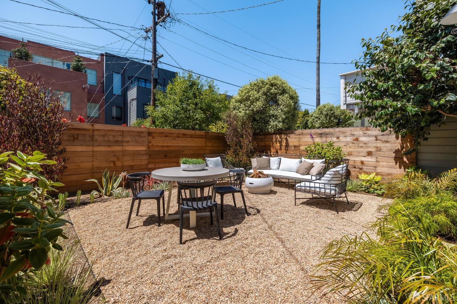 Detail Gallery Image 40 of 55 For 3325 Pierce St, San Francisco,  CA 94123 - 3 Beds | 3 Baths