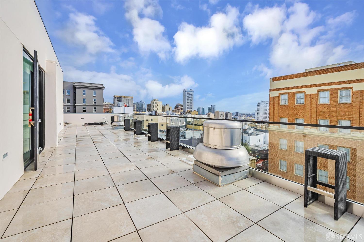 Detail Gallery Image 35 of 46 For 1080 Sutter St #202,  San Francisco,  CA 94109 - 2 Beds | 2 Baths