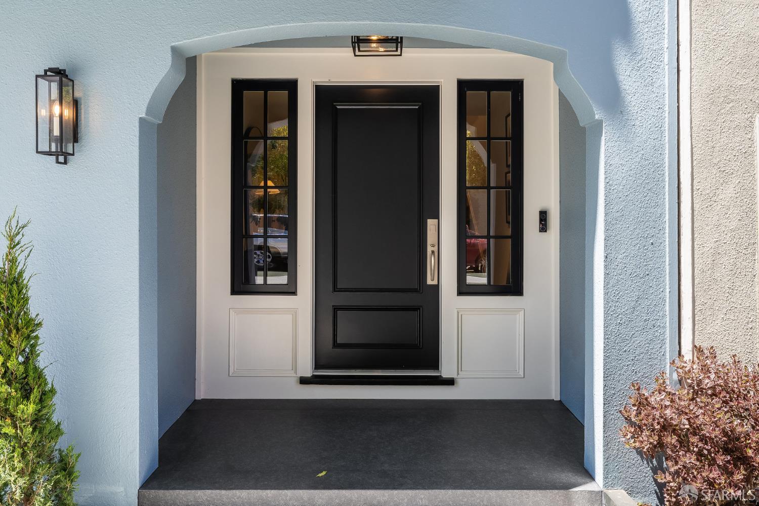 Detail Gallery Image 2 of 55 For 3325 Pierce St, San Francisco,  CA 94123 - 3 Beds | 3 Baths