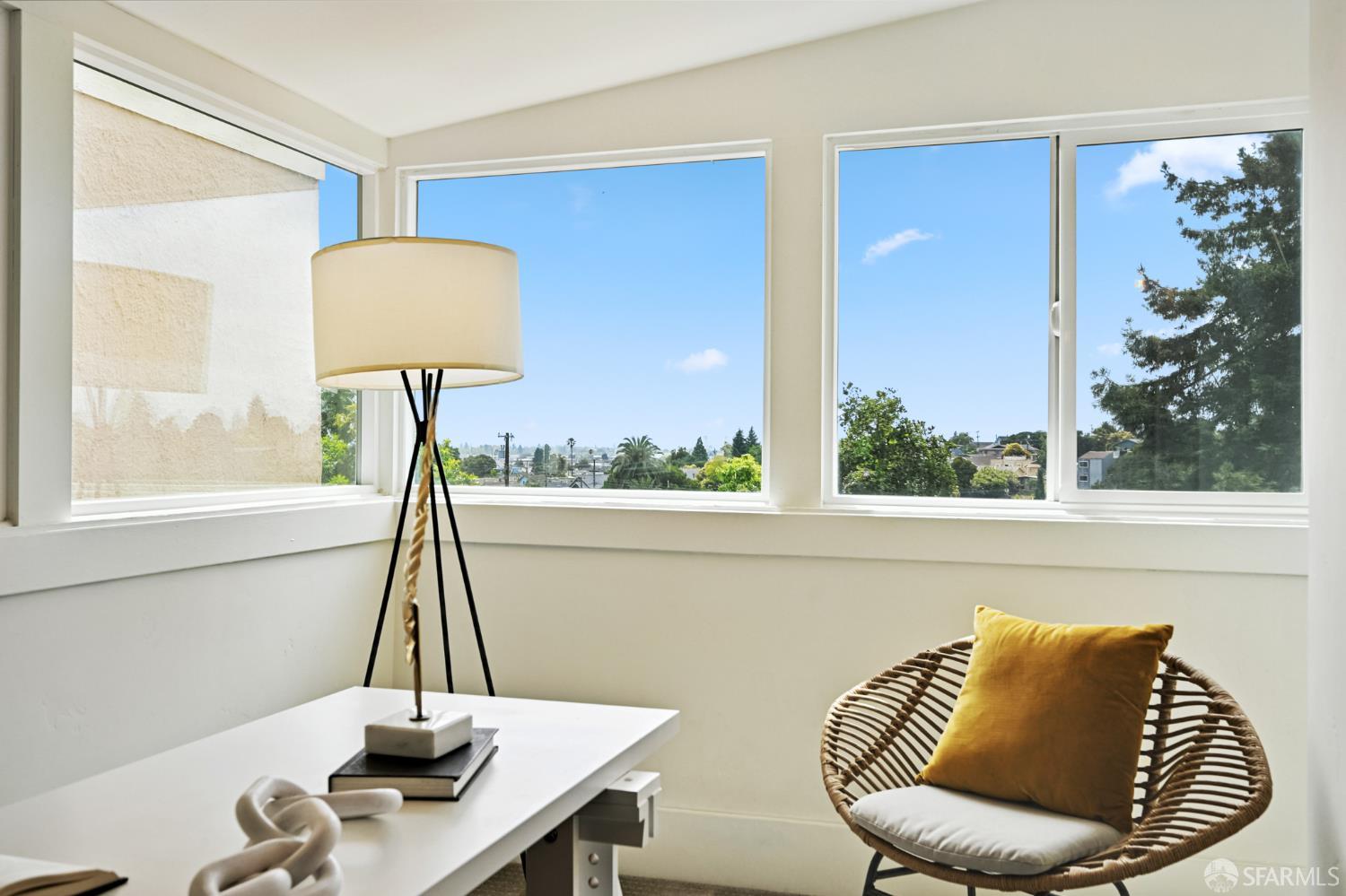 Detail Gallery Image 21 of 42 For 5065 Fairfax Ave, Oakland,  CA 94601 - 3 Beds | 2 Baths