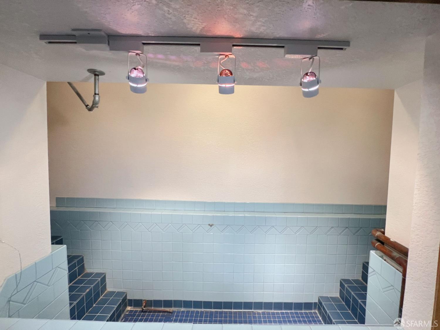 Detail Gallery Image 16 of 29 For 4110 Judah St, San Francisco,  CA 94122 - – Beds | – Baths