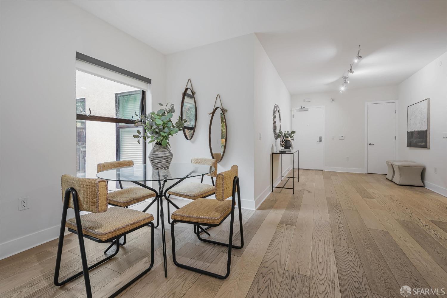 Detail Gallery Image 13 of 46 For 1080 Sutter St #202,  San Francisco,  CA 94109 - 2 Beds | 2 Baths