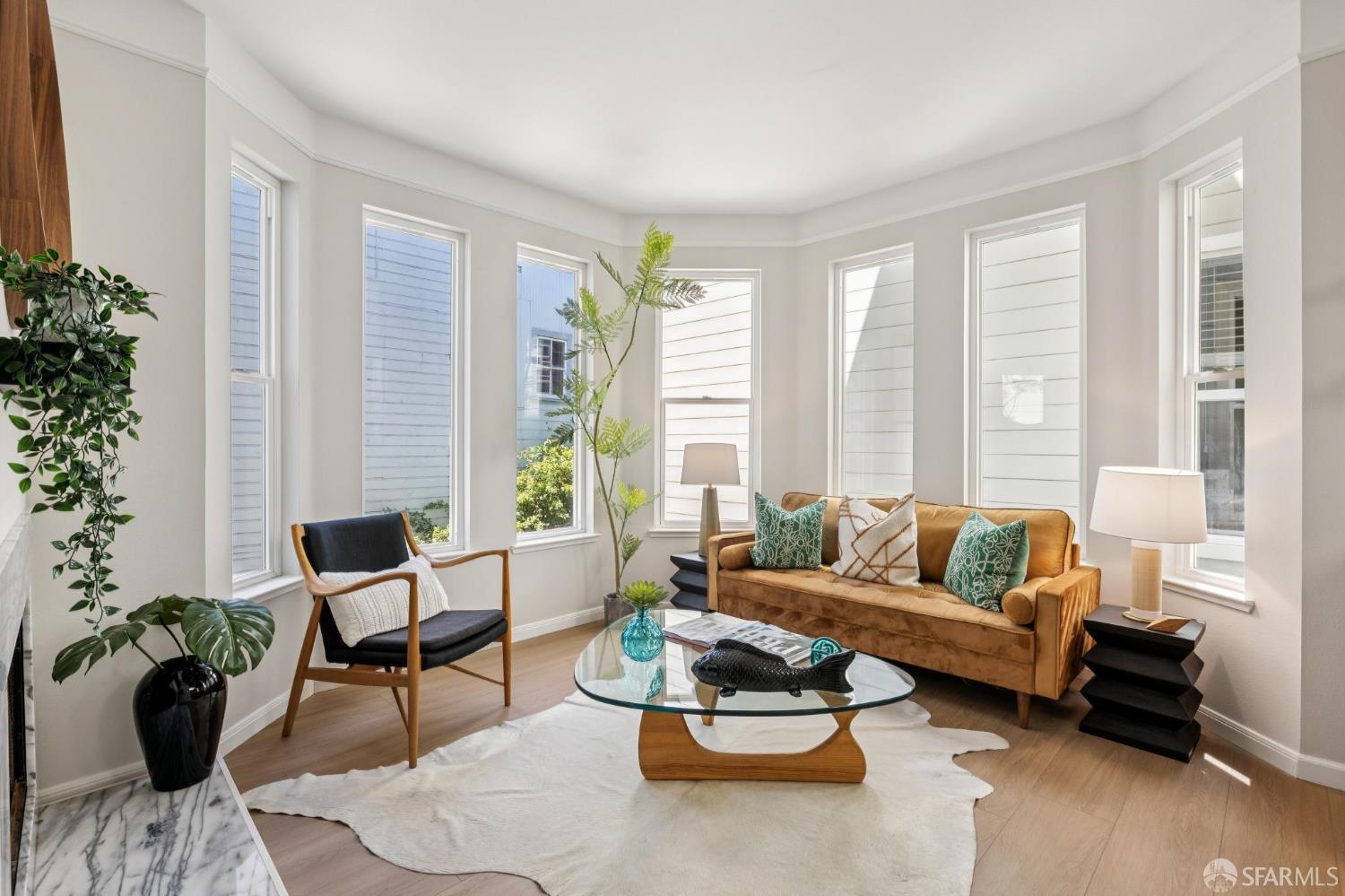 Detail Gallery Image 8 of 33 For 370 Waller St #3,  San Francisco,  CA 94117 - 2 Beds | 2/1 Baths