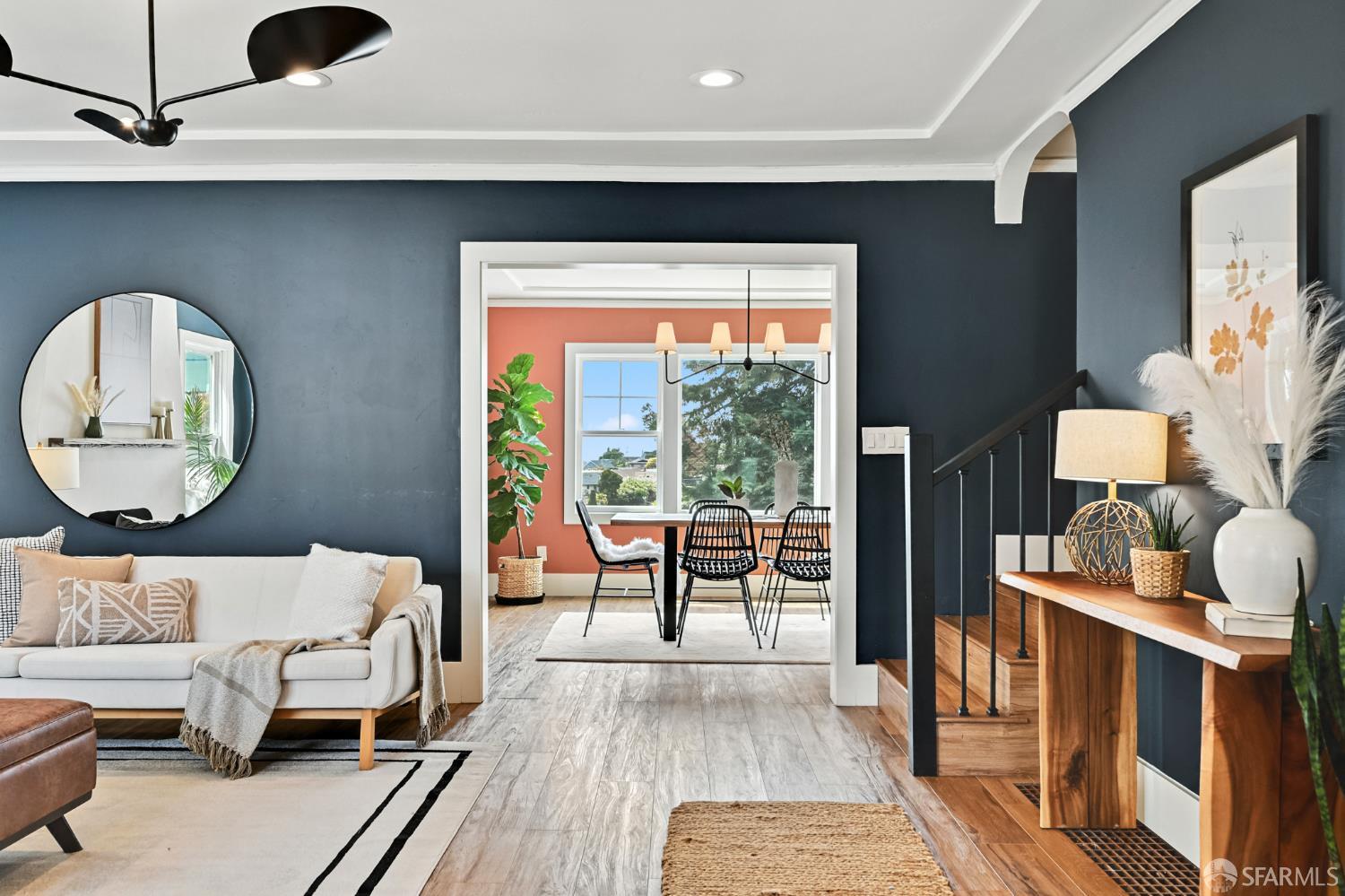 Detail Gallery Image 5 of 42 For 5065 Fairfax Ave, Oakland,  CA 94601 - 3 Beds | 2 Baths
